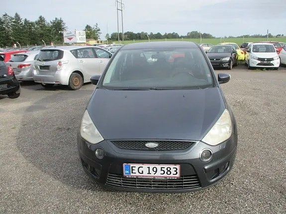 Ford S-Max 2007 photo 2