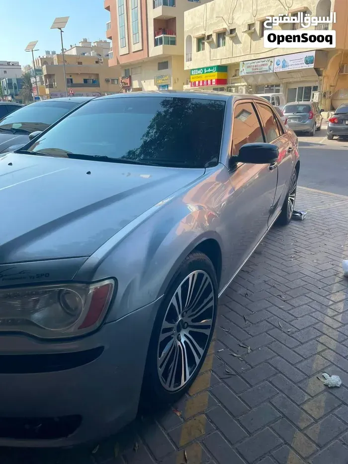Chrysler 300 2014 photo 3