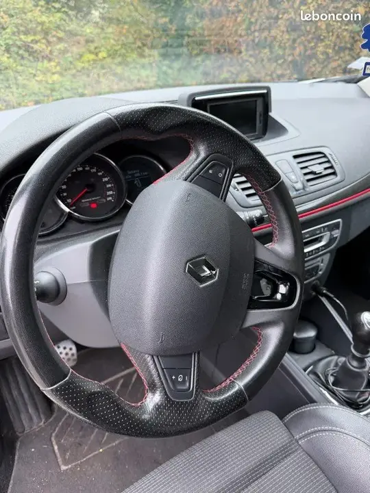 Renault Megane 2012 photo 3