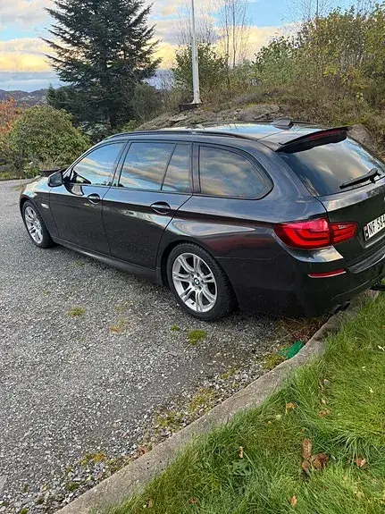 BMW 520D 2012 photo 2