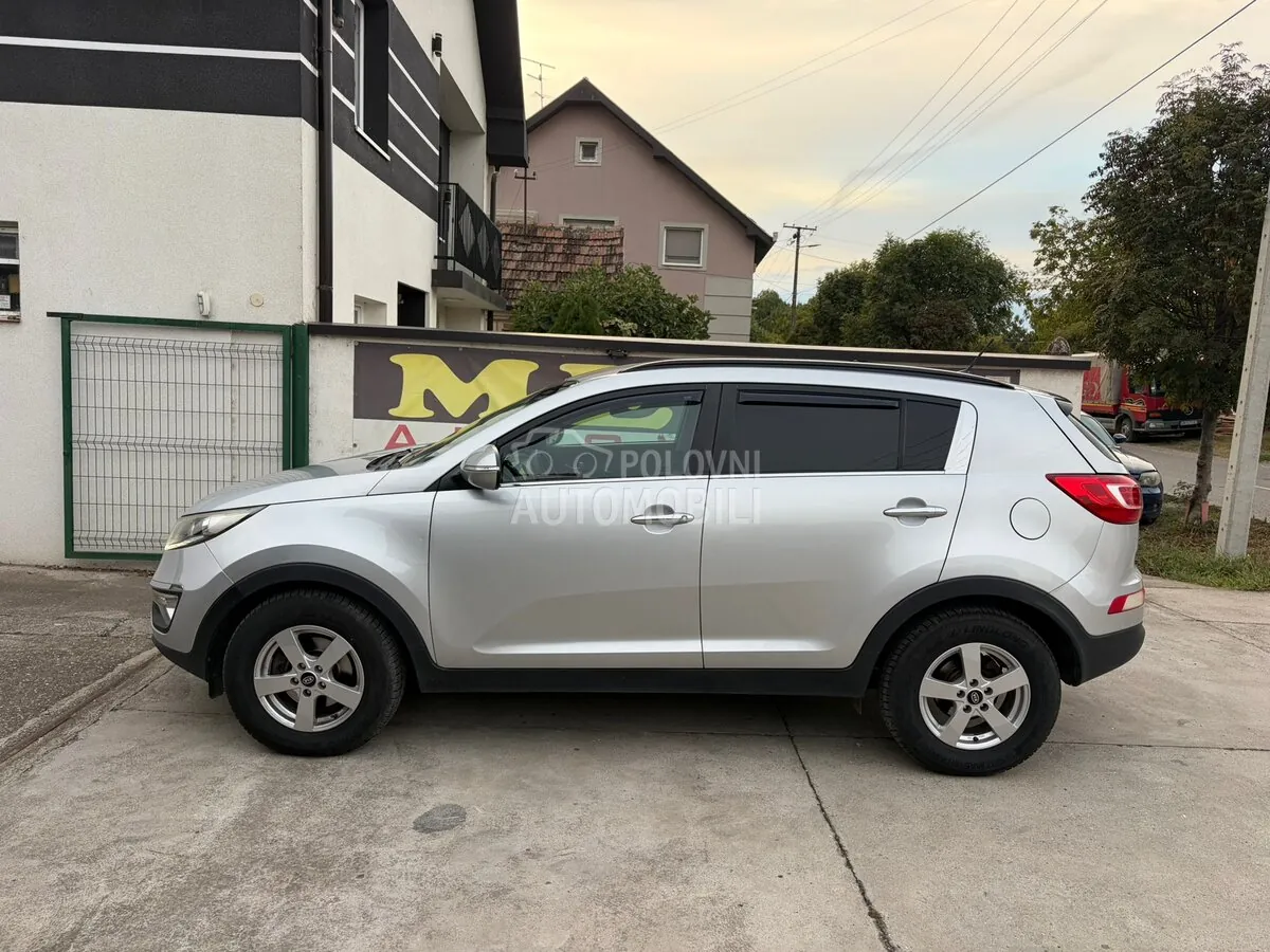 Kia Sportage 2010 photo 2