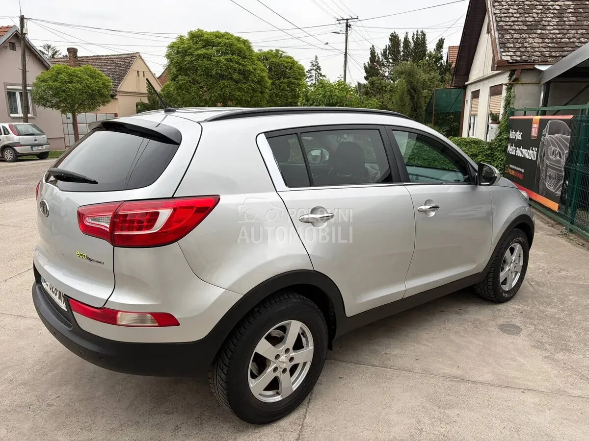 Kia Sportage 2010 photo 4