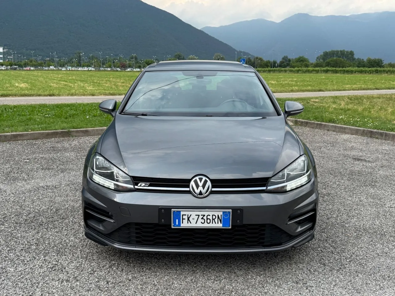 Volkswagen Golf 2018 photo 2