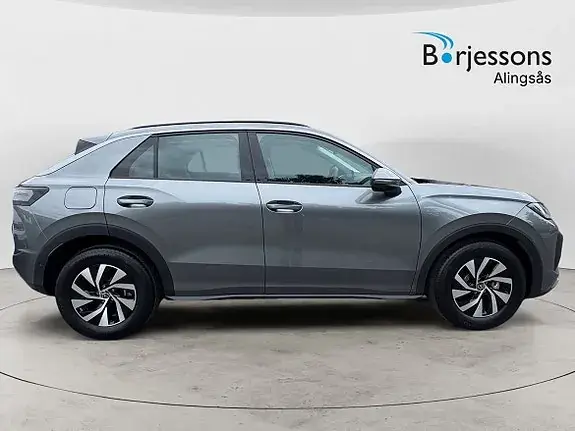 Volkswagen T-Roc 2026 photo 2