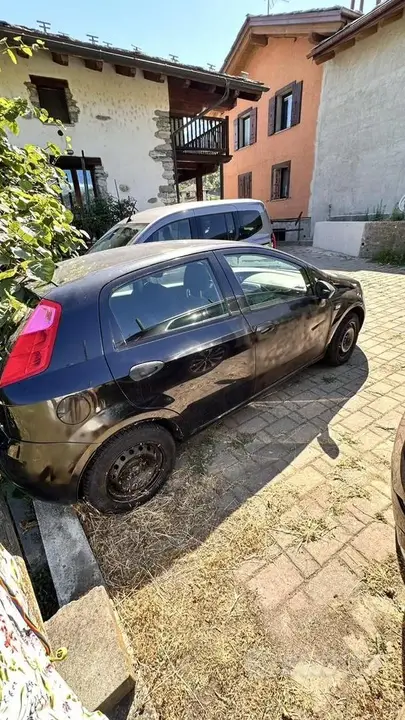 Fiat Punto 2011 photo 3