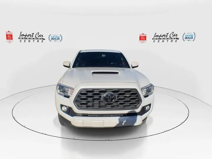 Toyota Tacoma 2022 photo 3