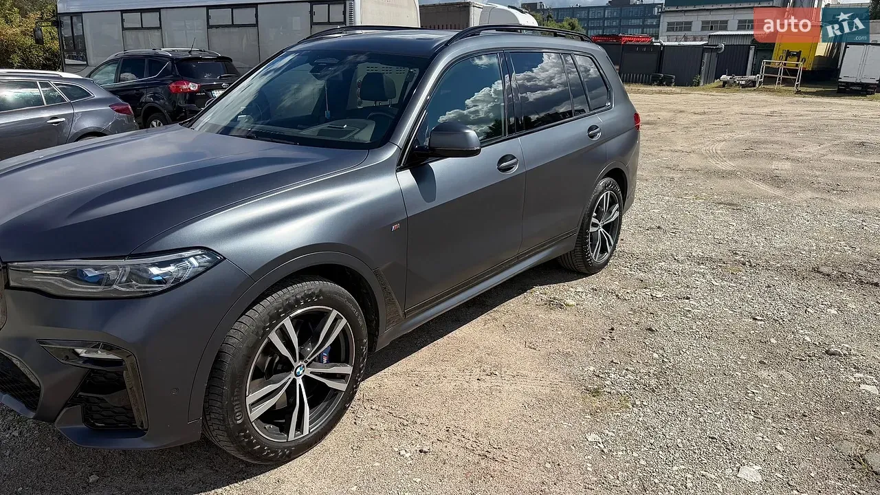 BMW X7 2021 photo 2