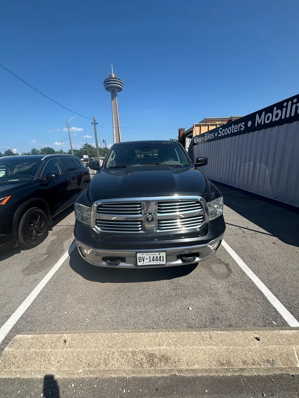 Dodge Ram 1500 2013 photo 2