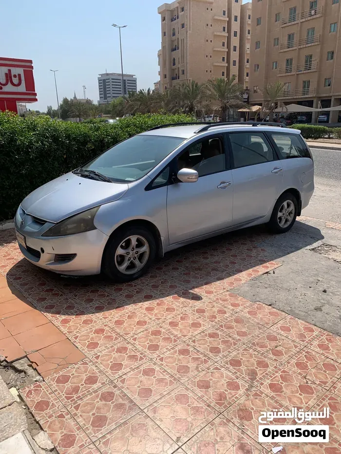 Mitsubishi Grandis