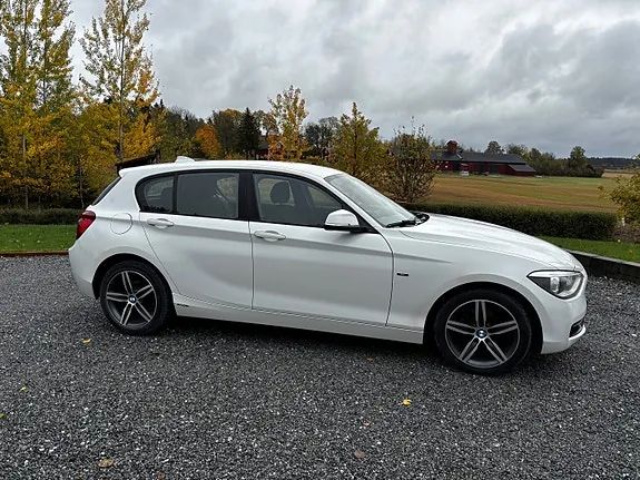 BMW 116I 2012 photo 2