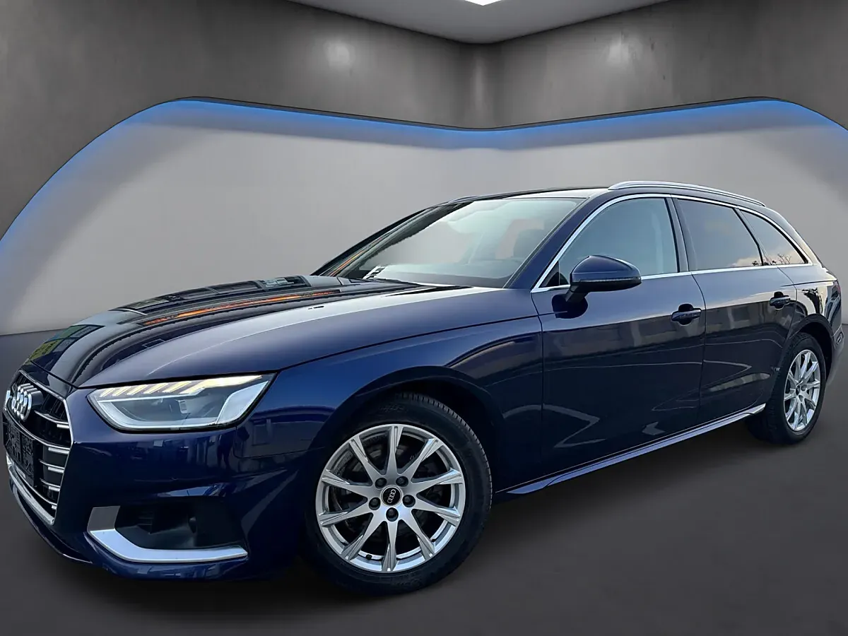 Audi A4 2022 photo 2