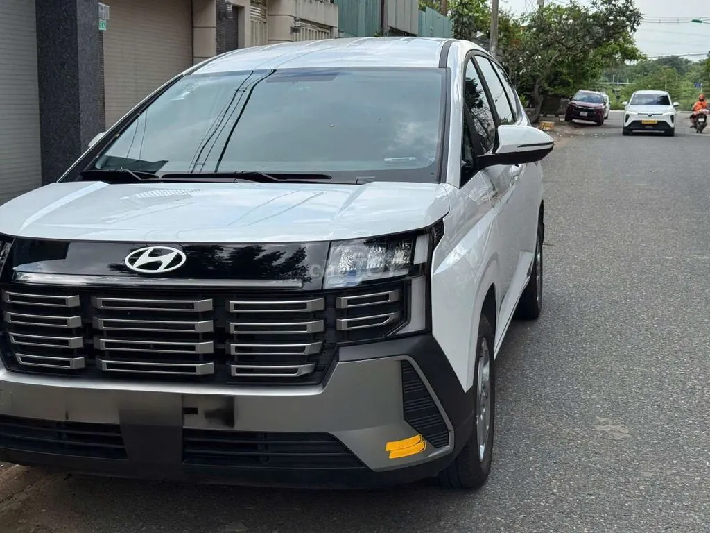 Hyundai Stargazer