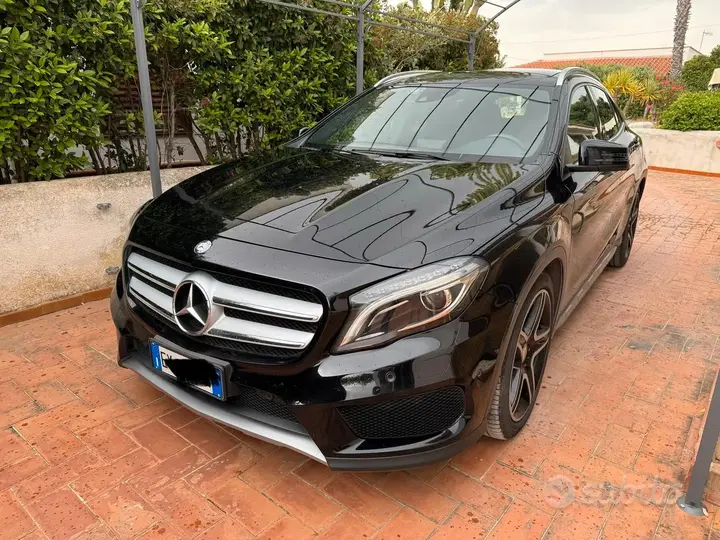 Mercedes-Benz Gla 2015 photo 2