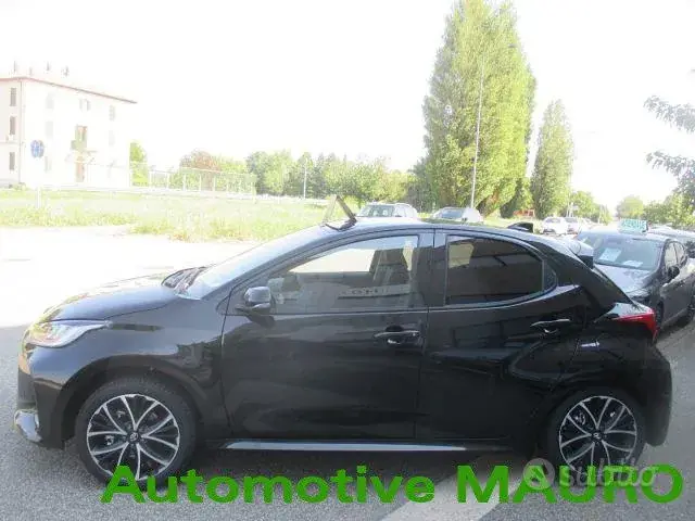 Toyota Yaris photo 4