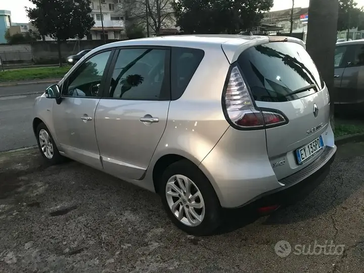 Renault Scenic 2015 photo 4