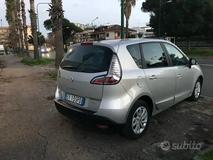 Renault Scenic 2015 photo 3