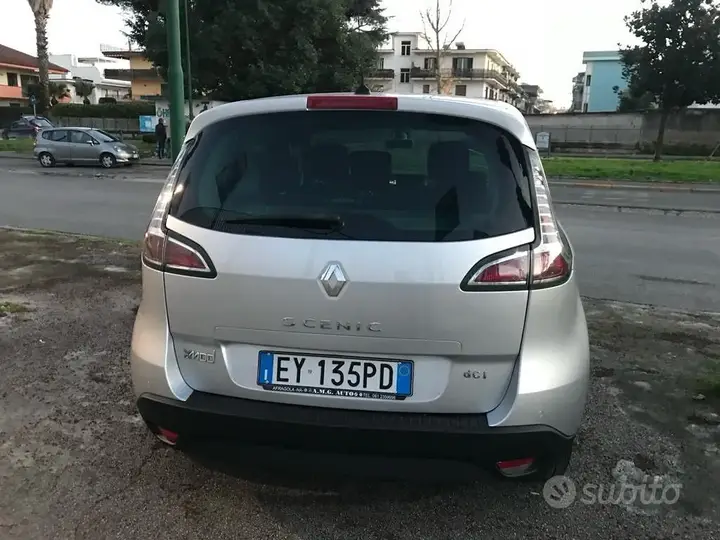 Renault Scenic 2015 photo 5