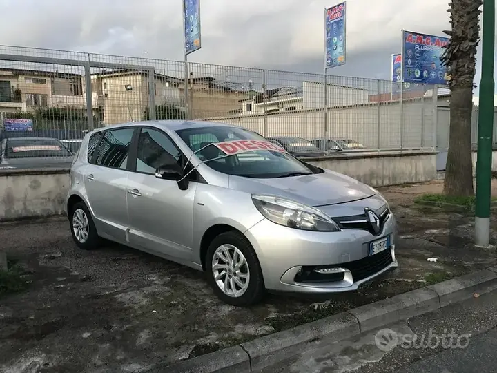 Renault Scenic 2015 photo 2