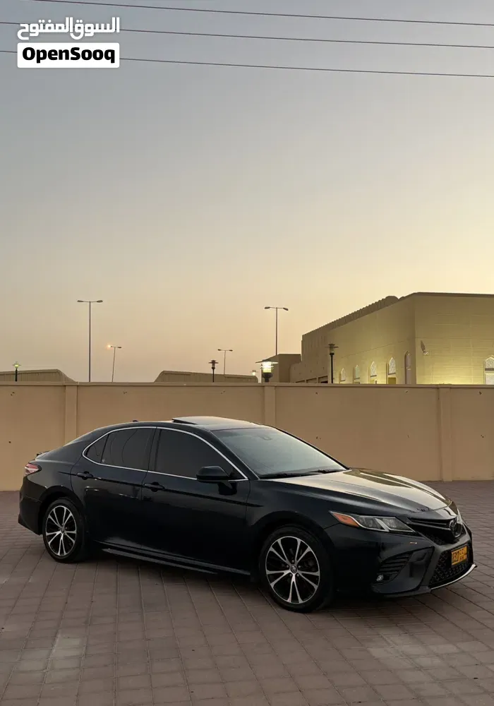 Toyota Camry 2019 photo 2