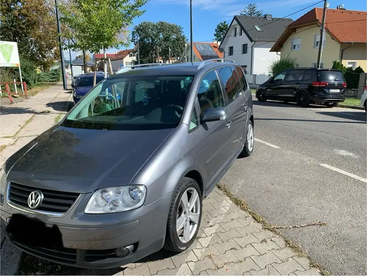 Volkswagen Touran 2005 photo 3