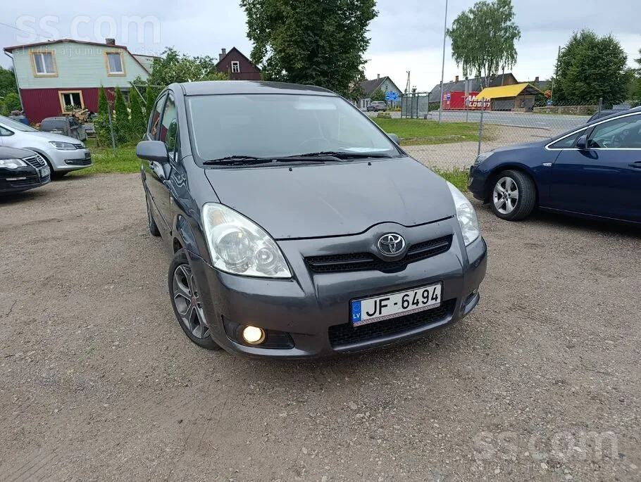 Toyota Corolla Verso 2008 photo 2