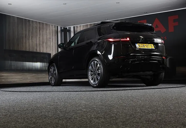 Land Rover Range Rover Evoque 2025 photo 3