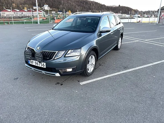 Skoda Octavia Scout 2020 photo 2