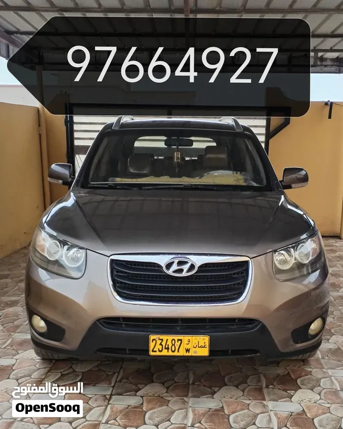 Hyundai Santa Fe 2011 photo 2