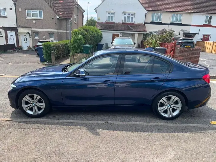 BMW 3 Series 2017 photo 3