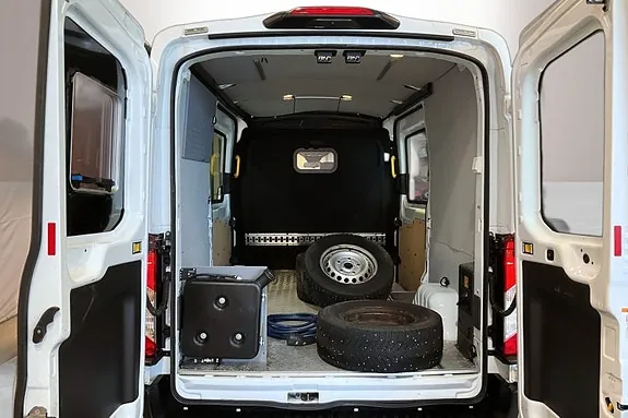 Ford Transit 2023 photo 5