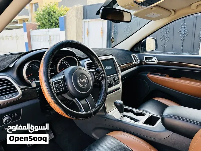 Jeep Grand Cherokee L 2011 photo 2