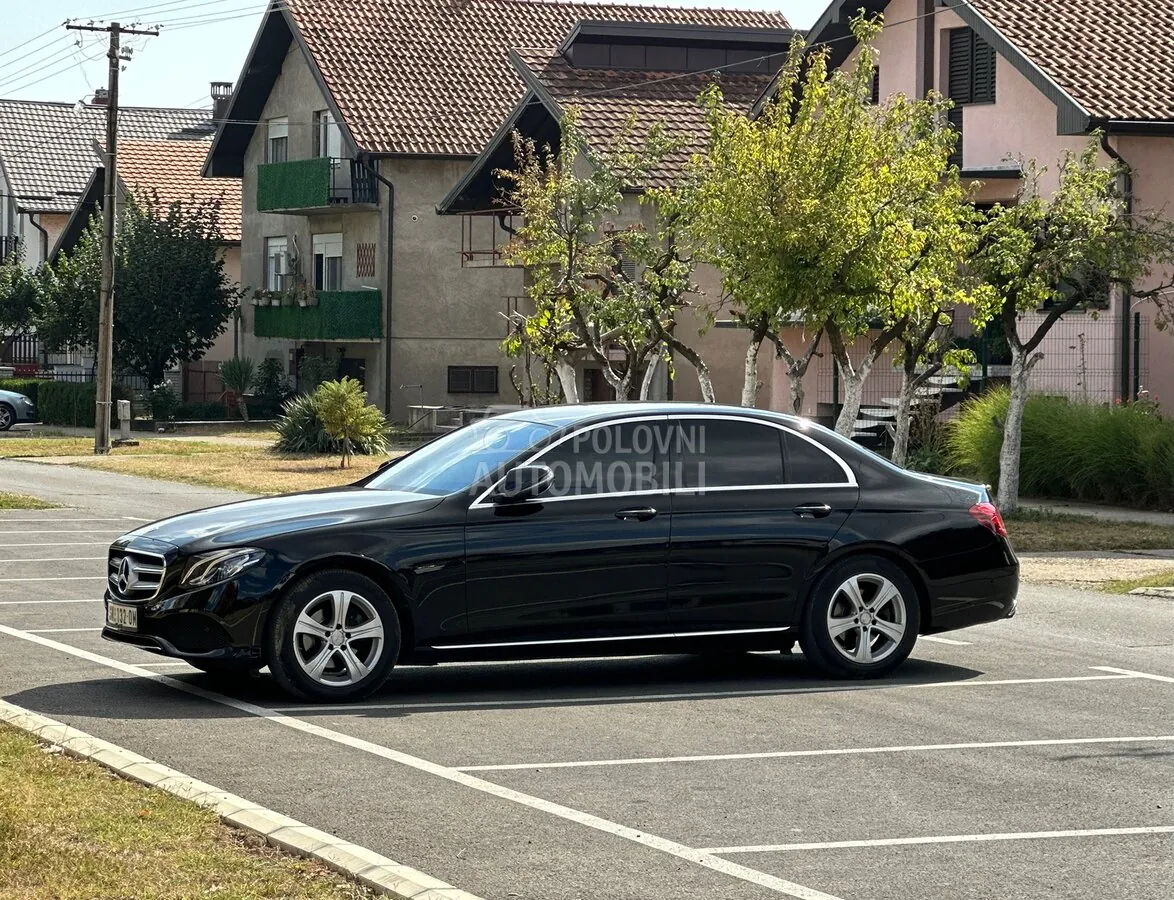 Mercedes-Benz E 200