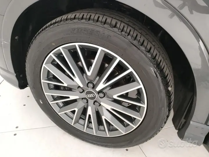 Audi Q3 2022 photo 5