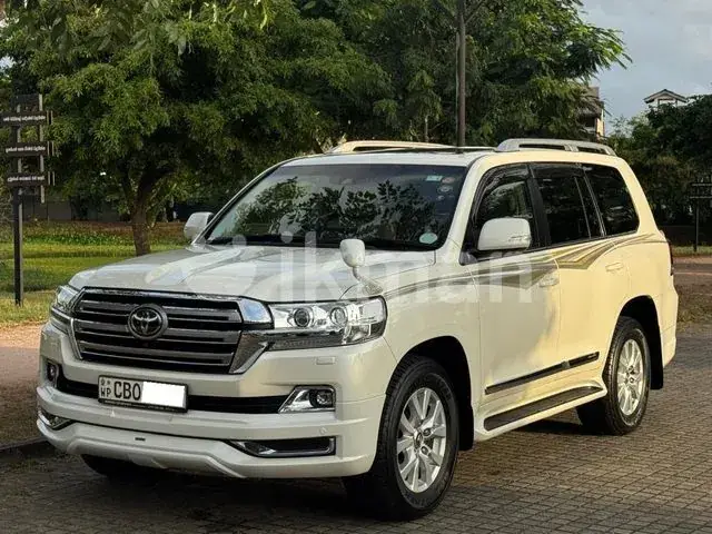 Toyota Land Cruiser Sahara 2018 photo 3