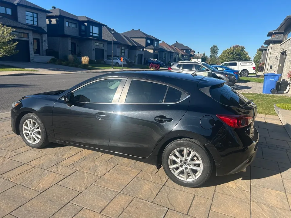 Mazda 3 2016 photo 2