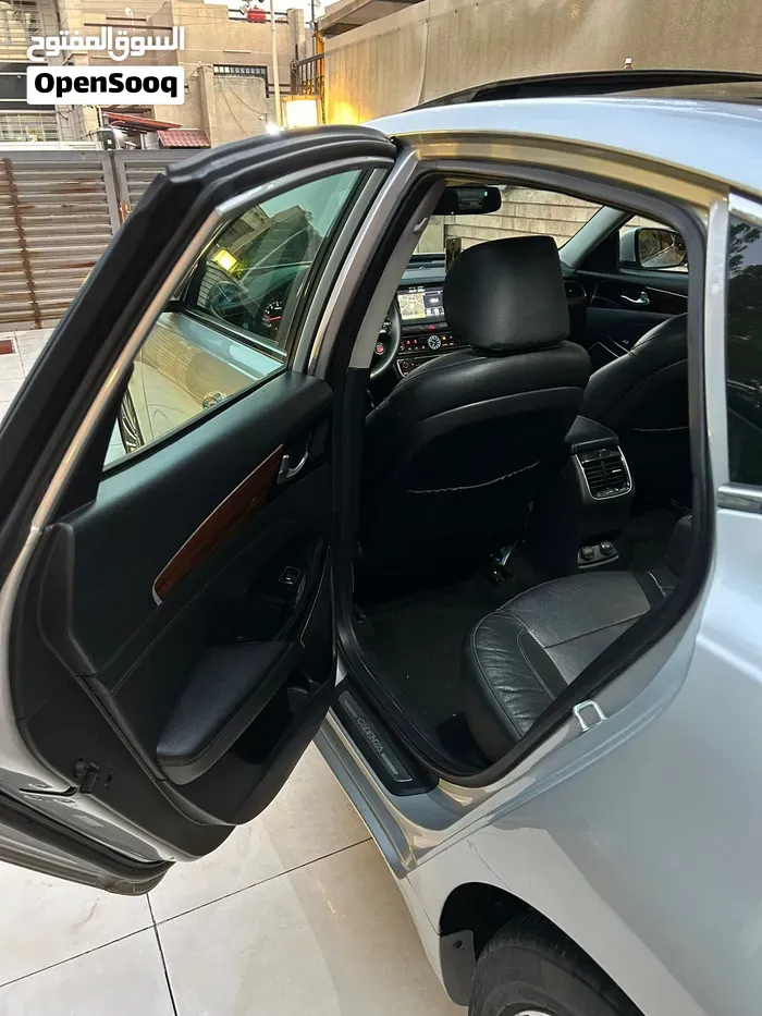 Kia Cadenza 2017 photo 2