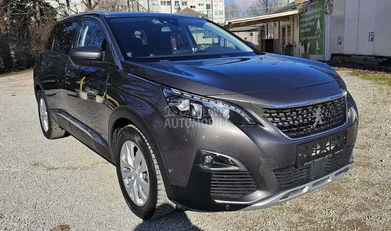 Peugeot 5008 2018 photo 2