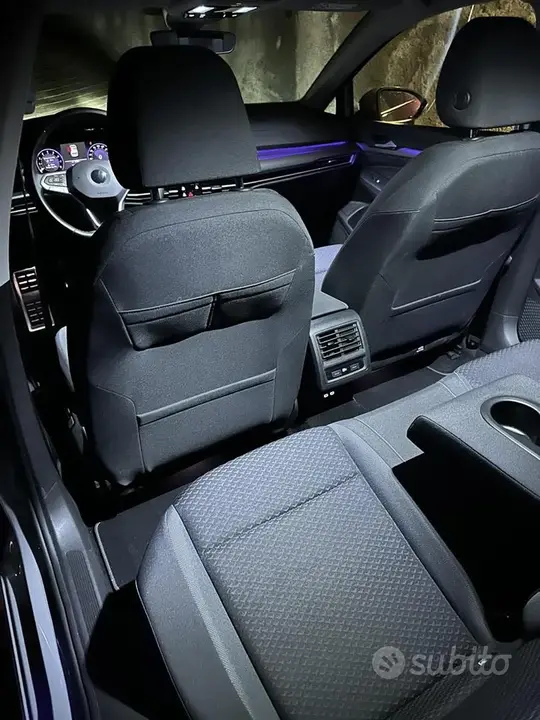 Volkswagen Golf 2021 photo 2