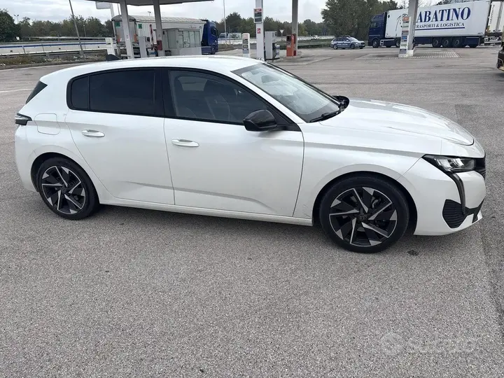Peugeot 308 2022 photo 4