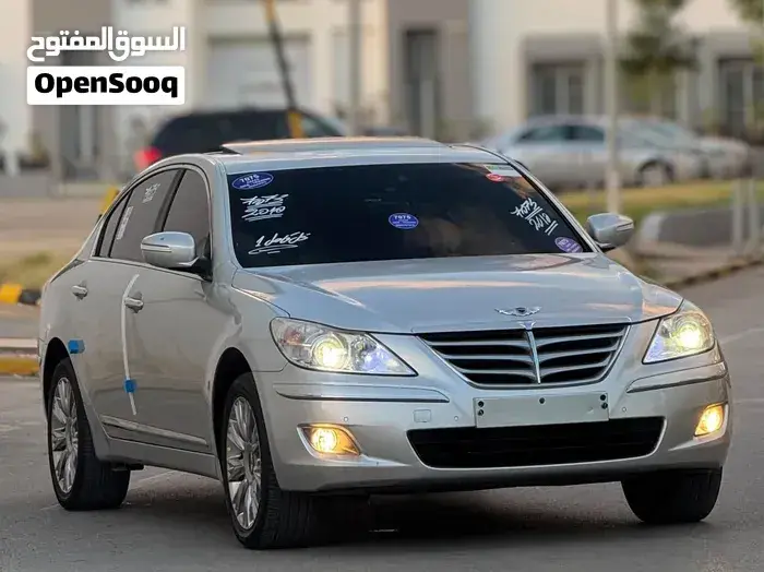 Hyundai Genesis 2010 photo 2