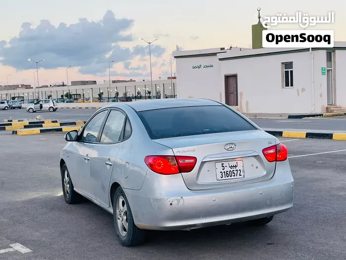 Hyundai Avante 2010 photo 4