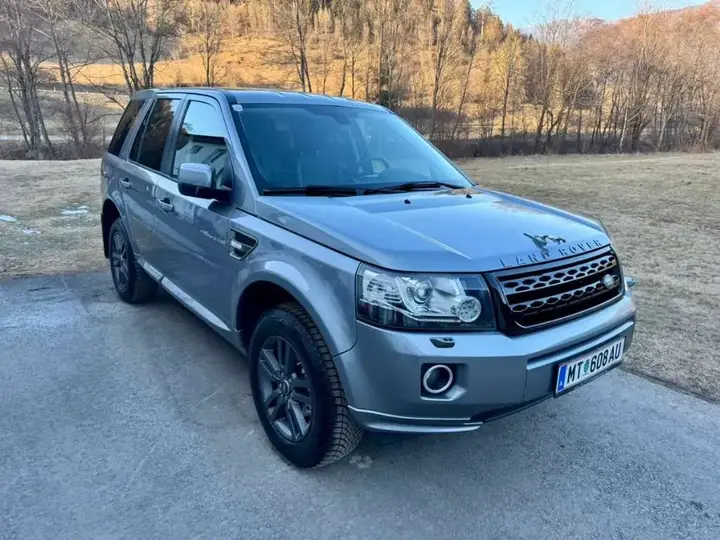 Land Rover Freelander 2015 photo 2