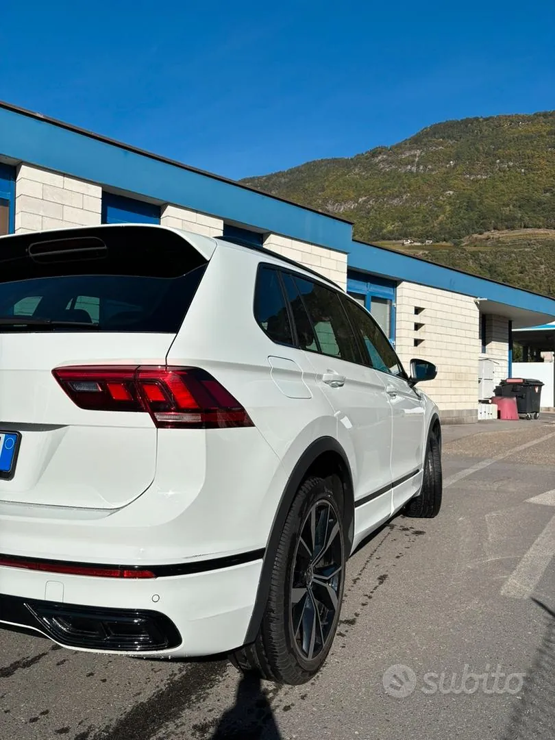 Volkswagen Tiguan 2021 photo 2