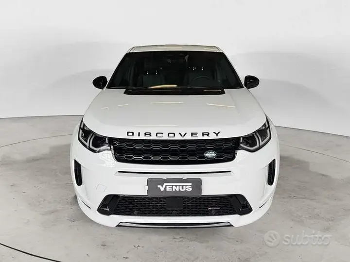 Land Rover Discovery Sport 2023 photo 2