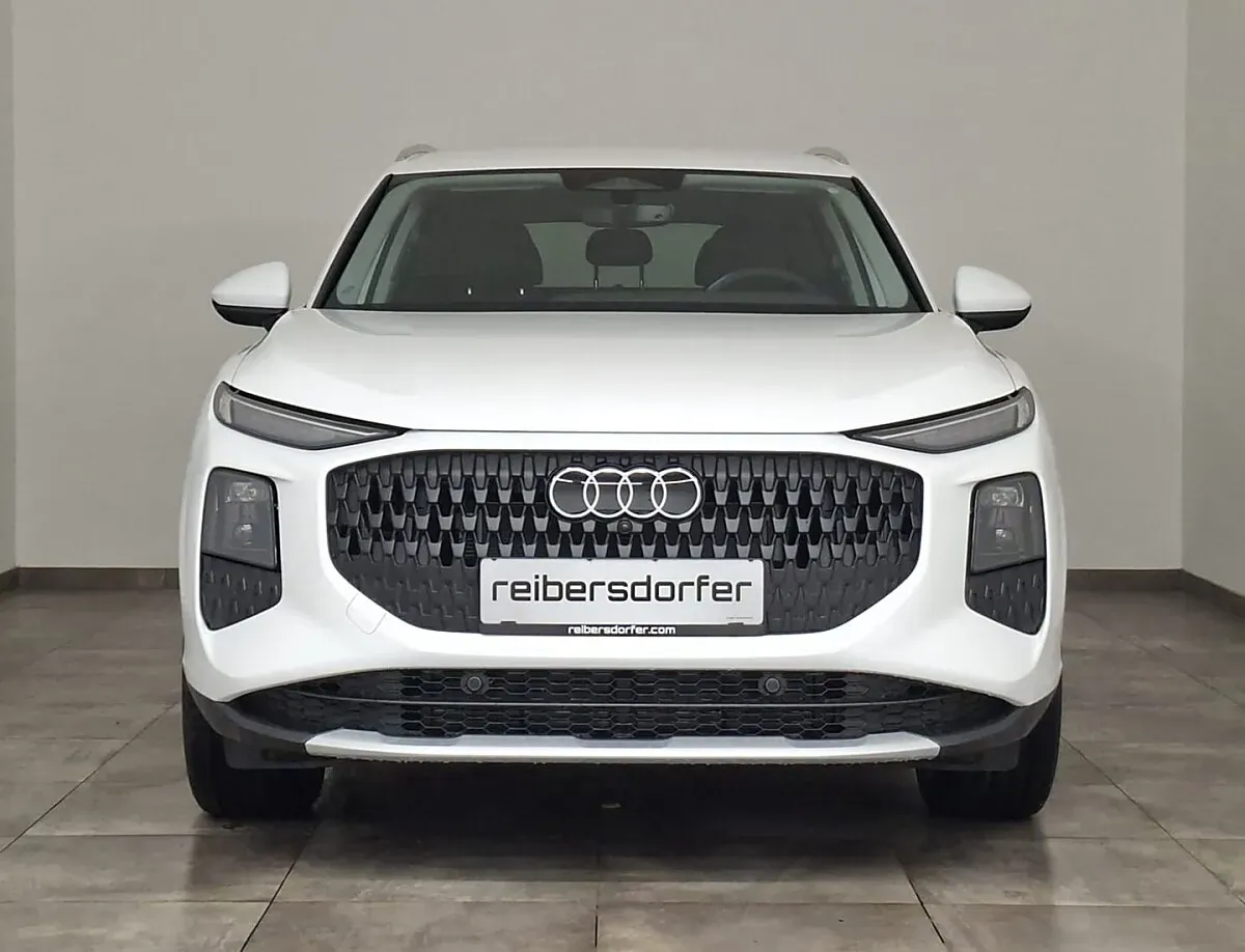 Audi Q3 2026 photo 2