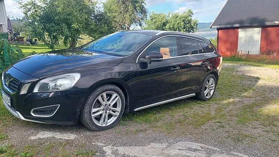 Volvo V60 2013 photo 4