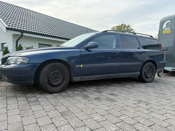 Volvo V70 2002 photo 2