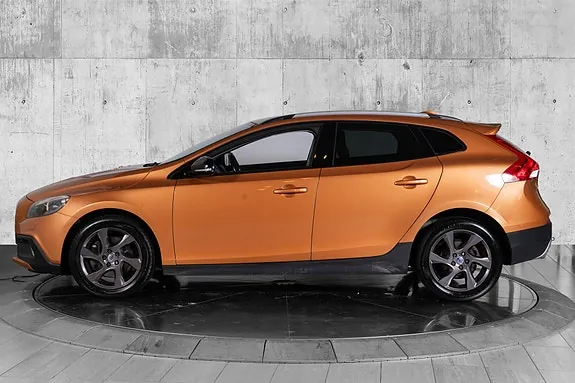 Volvo V40 Cross Country 2013 photo 4