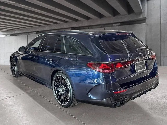 Mercedes-Benz E-Class 2026 photo 3