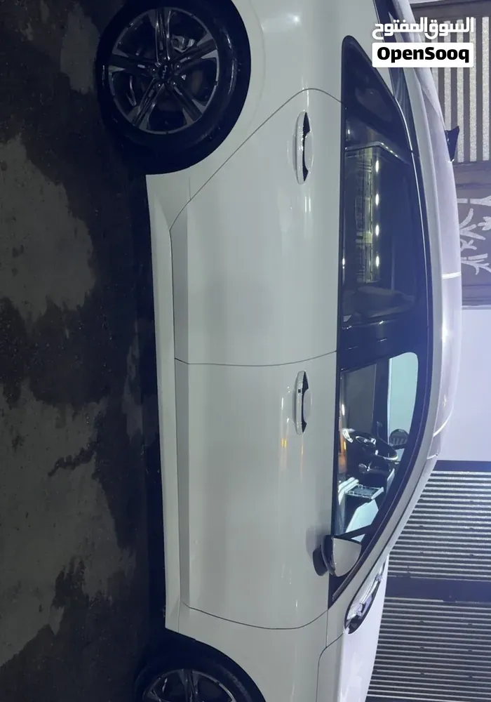 Kia K5 2023 photo 2